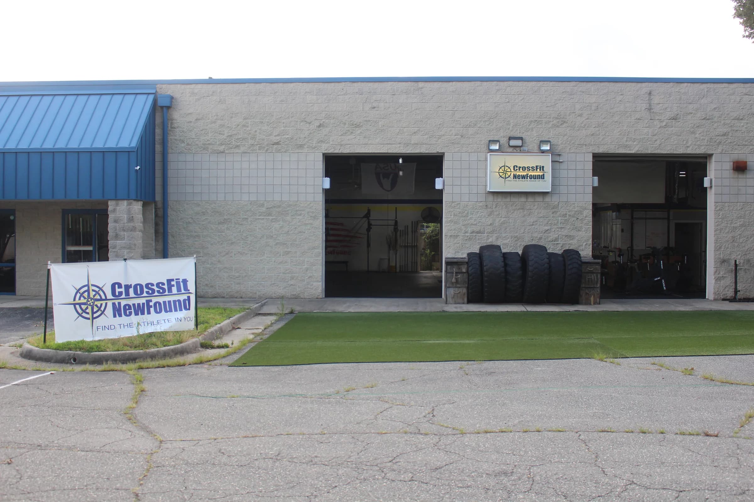 Exterior entrance of CrossFit NewFound